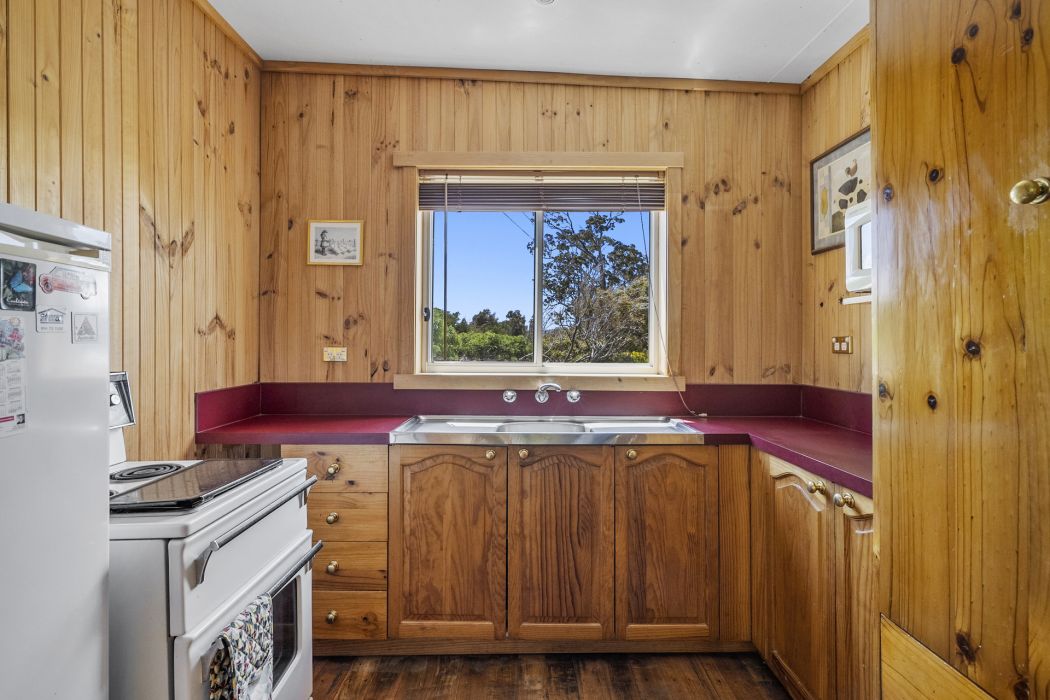 24 Sloping Main Drive, Sloping Main, TAS, 7186