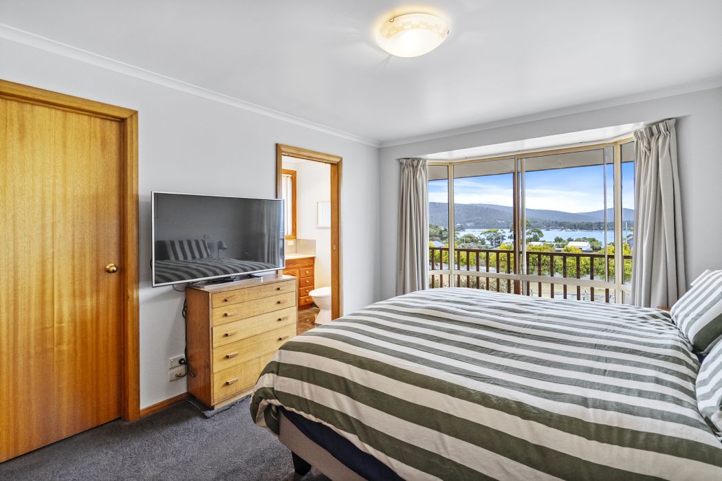 8 Peace Street, Nubeena, TAS, 7184