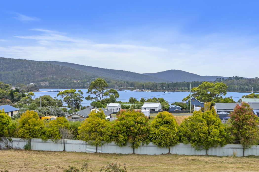 8 Peace Street, Nubeena, TAS, 7184