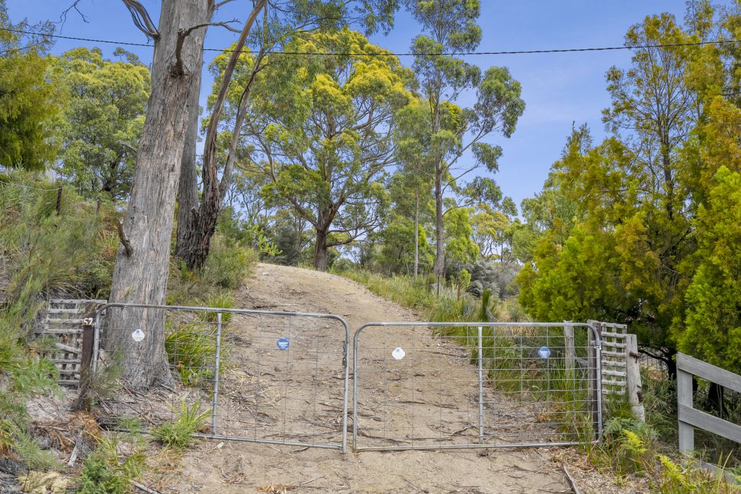 52 Lagoon Road, White Beach, TAS, 7184