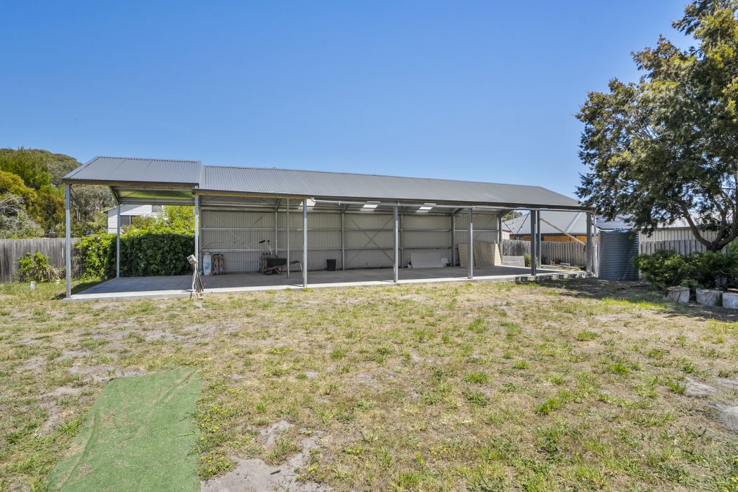 18 Sandy Point Avenue, Dodges Ferry, TAS, 7173