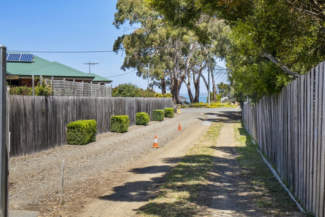 18 Sandy Point Avenue, Dodges Ferry, TAS, 7173