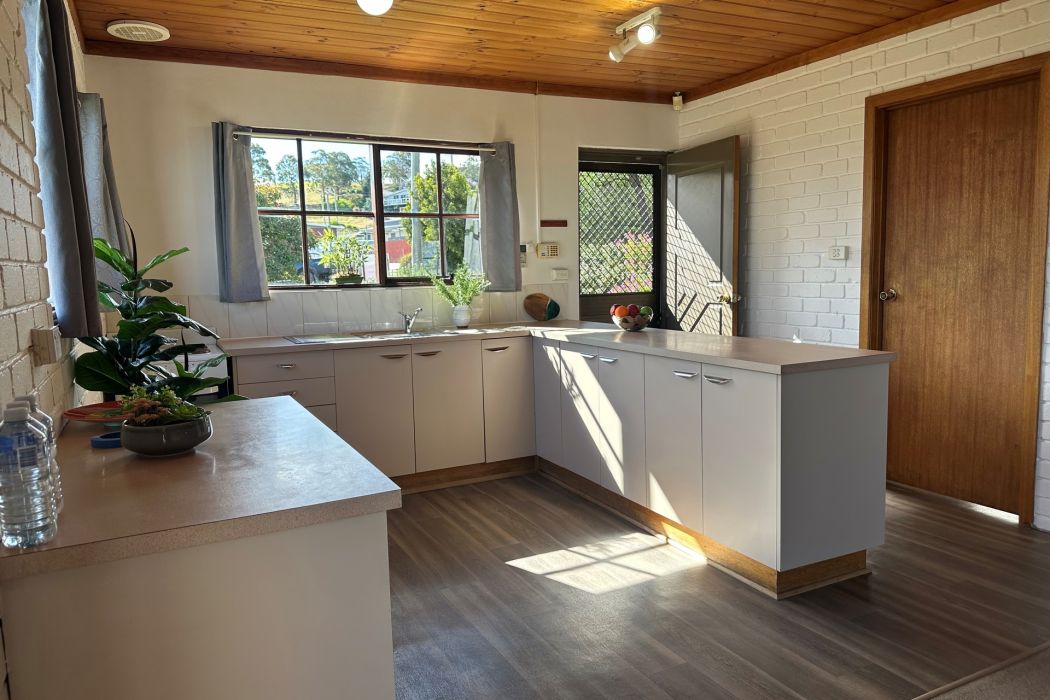 8 Oak Street, Primrose Sands, TAS, 7173
