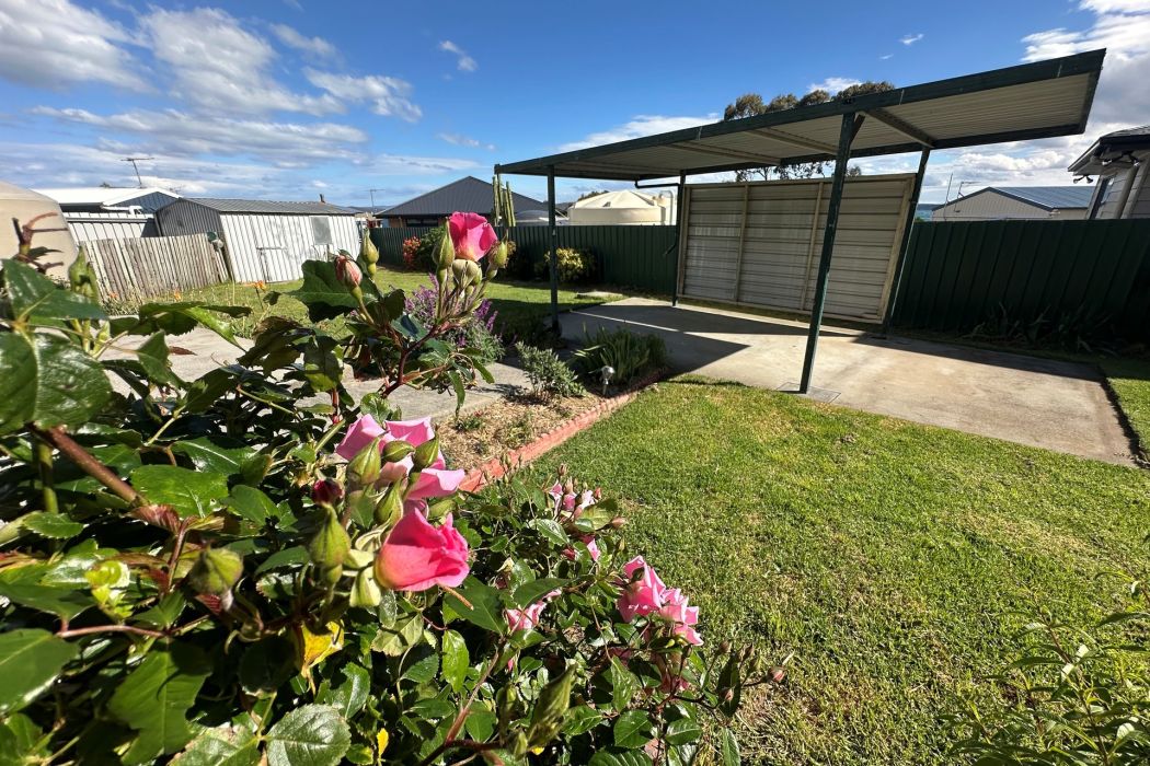 8 Oak Street, Primrose Sands, TAS, 7173