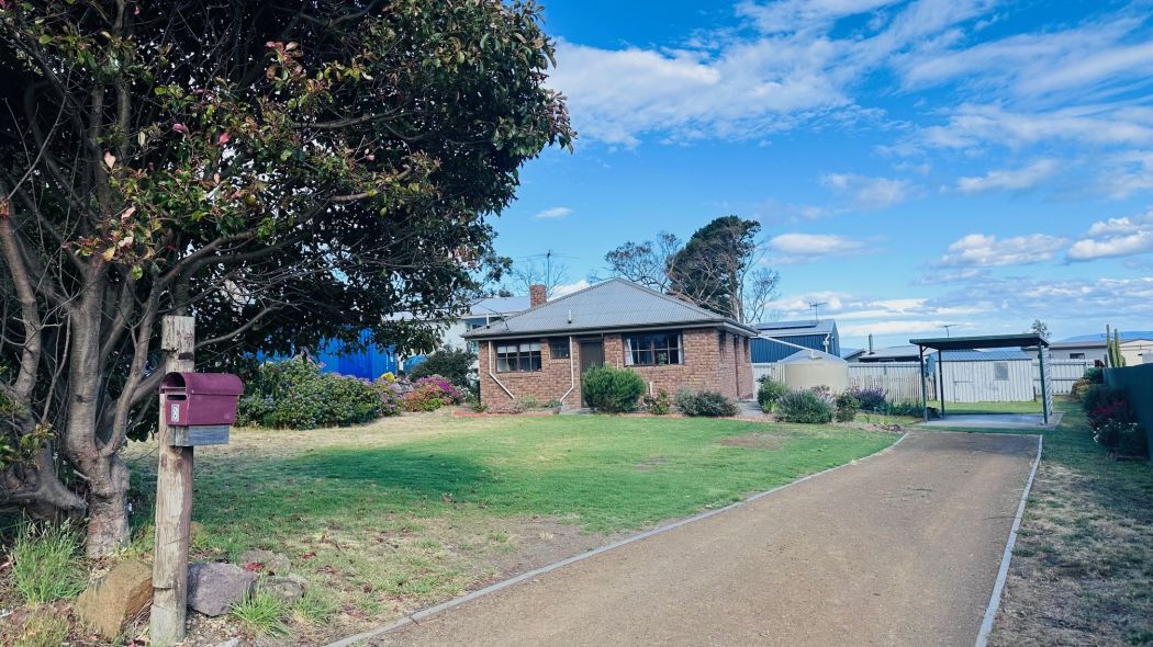 8 Oak Street, Primrose Sands, TAS, 7173