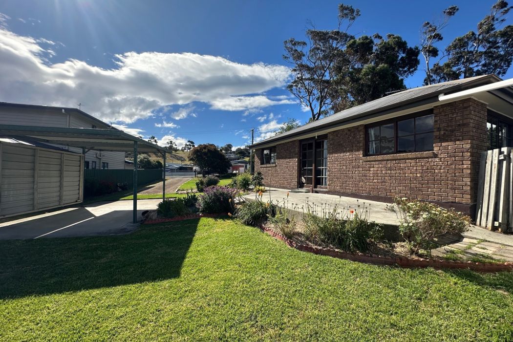 8 Oak Street, Primrose Sands, TAS, 7173