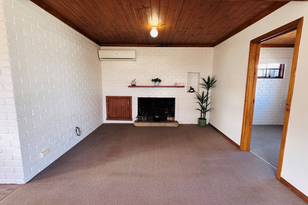8 Oak Street, Primrose Sands, TAS, 7173