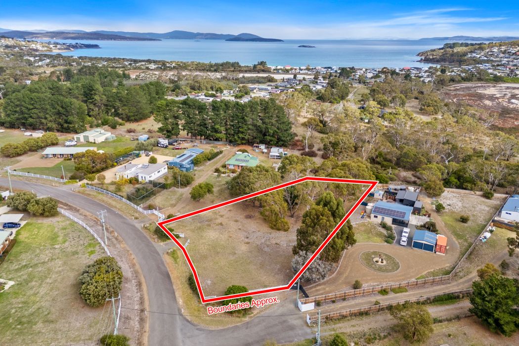14 Colleen Crescent, Primrose Sands, TAS, 7173