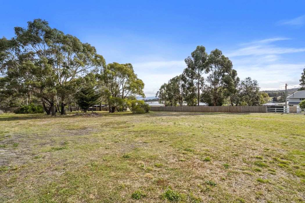 14 Colleen Crescent, Primrose Sands, TAS, 7173