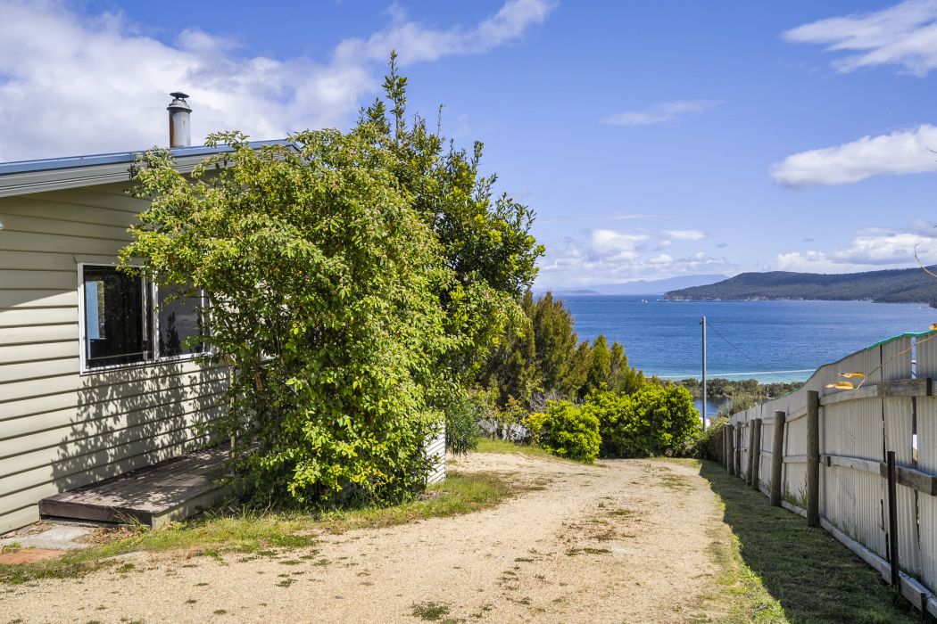 74 Lagoon Road, White Beach, TAS, 7184