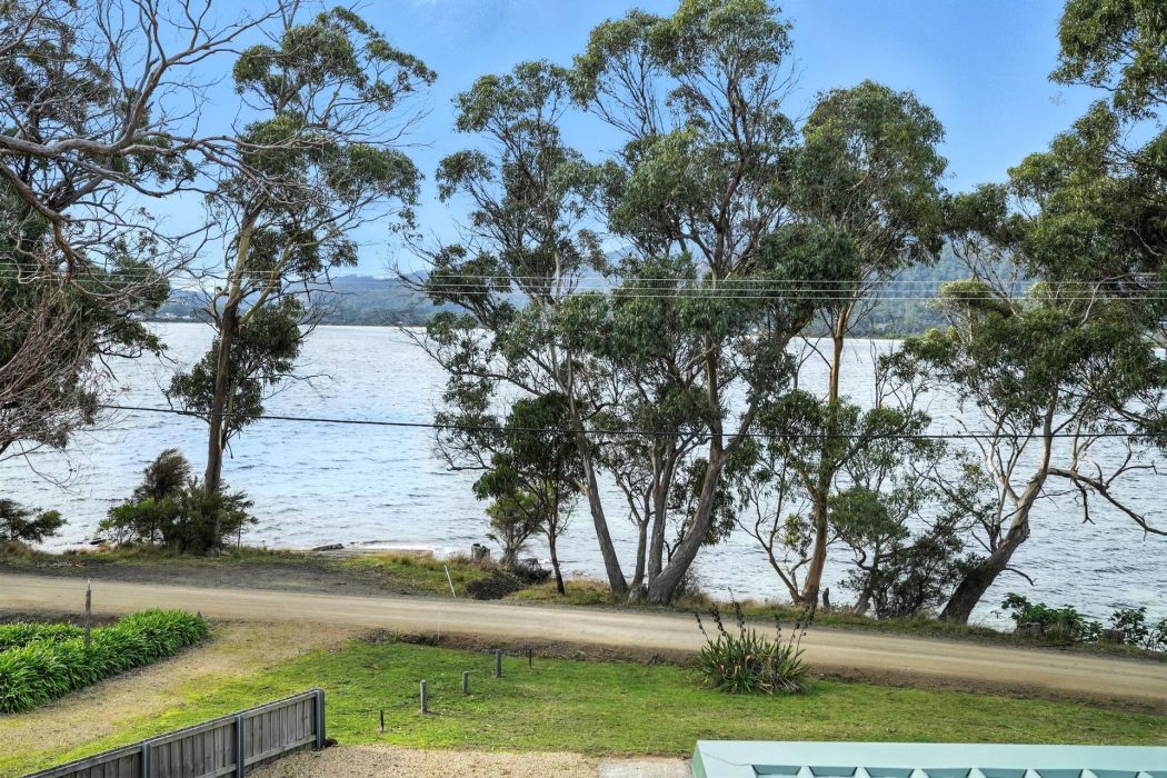 Unit 2/5 Batchelor Street, White Beach, TAS, 7184