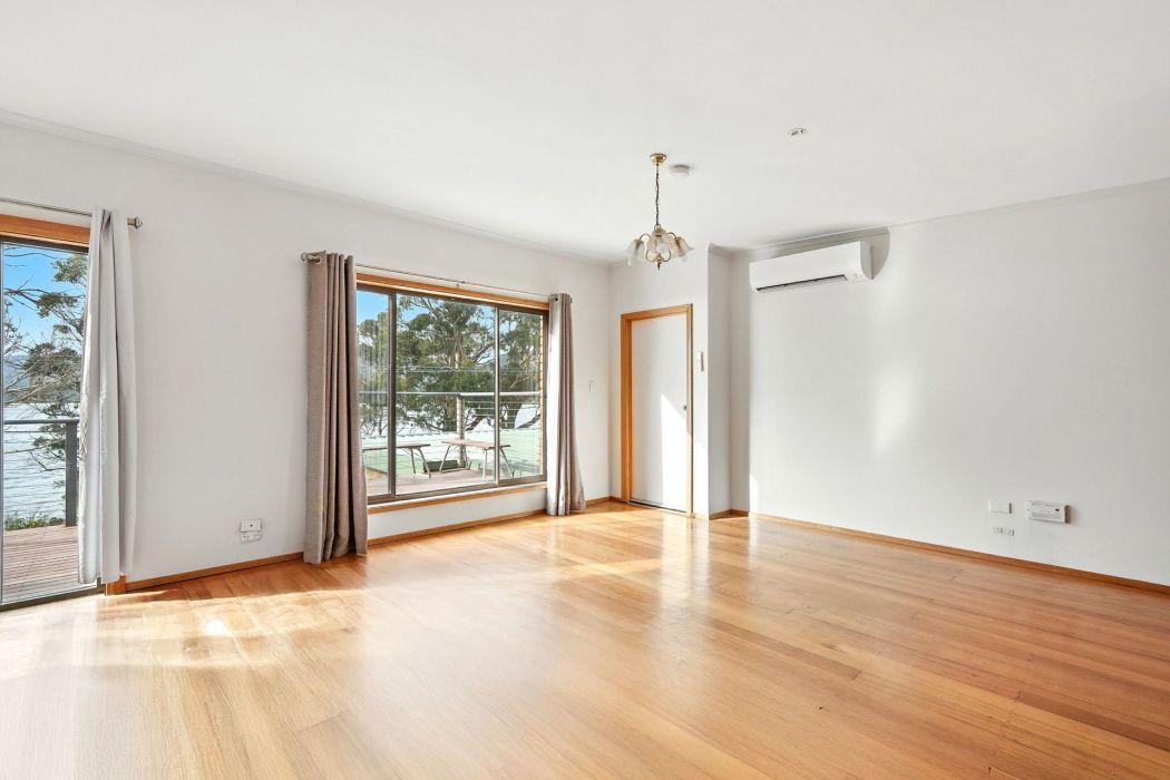 Unit 2/5 Batchelor Street, White Beach, TAS, 7184