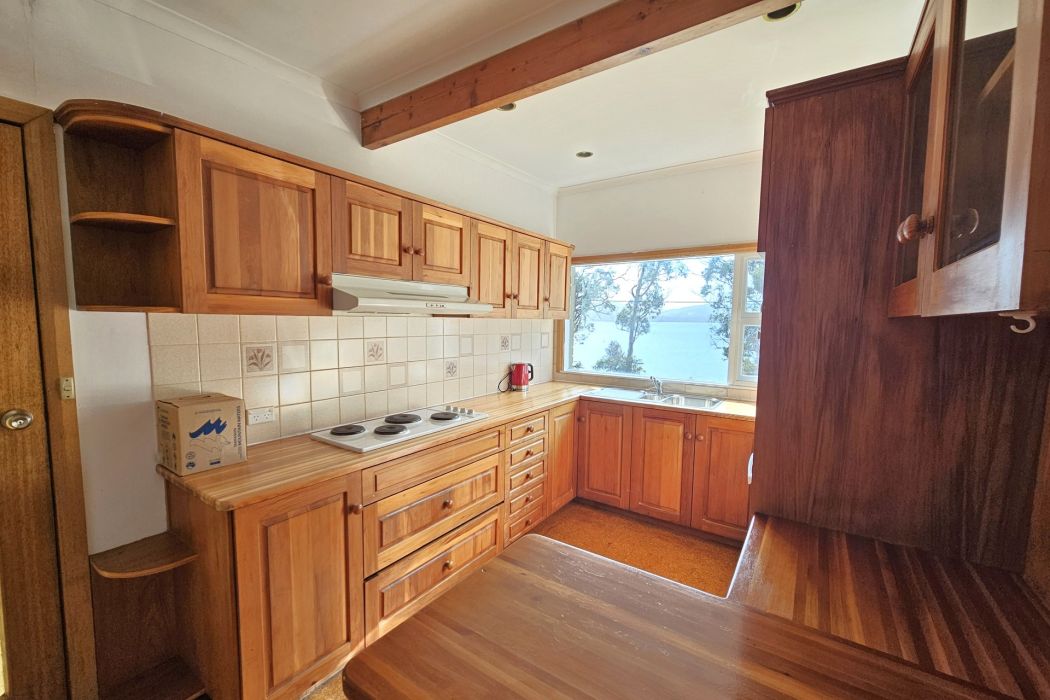 Unit 1/5 Batchelor Street, White Beach, TAS, 7184